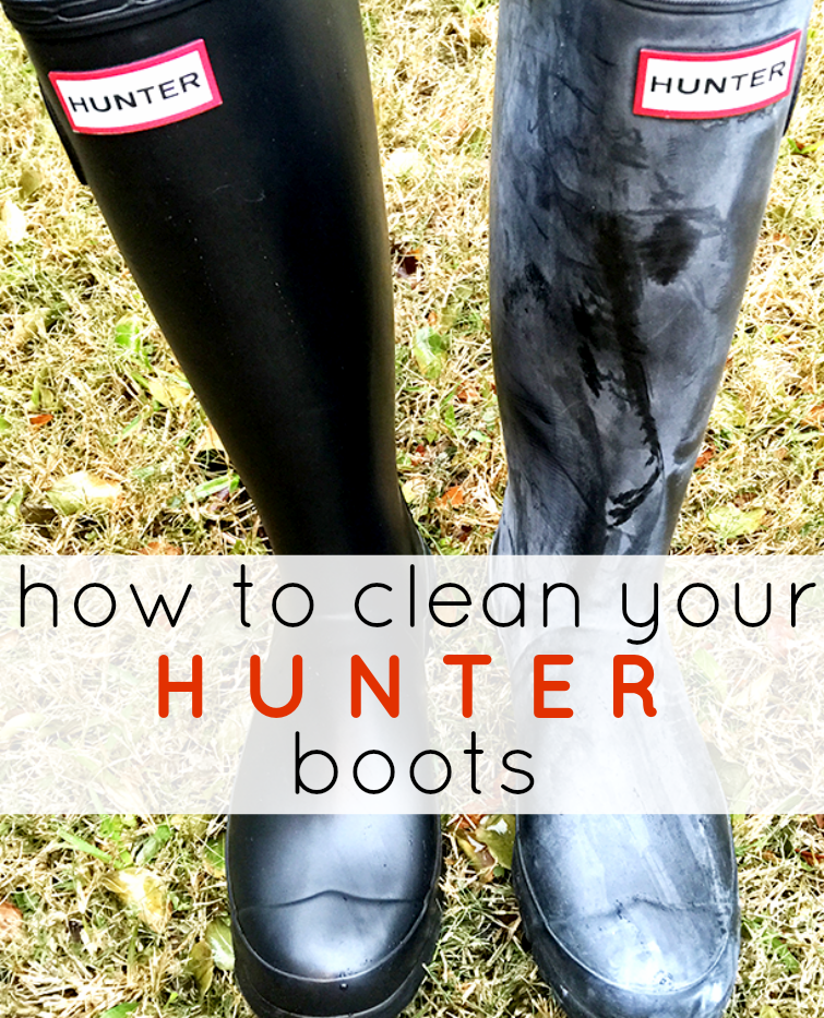 hunter boots with blue dot