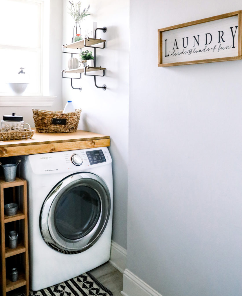 Rustic Modern Farmhouse Laundry Room Decor Inspiration